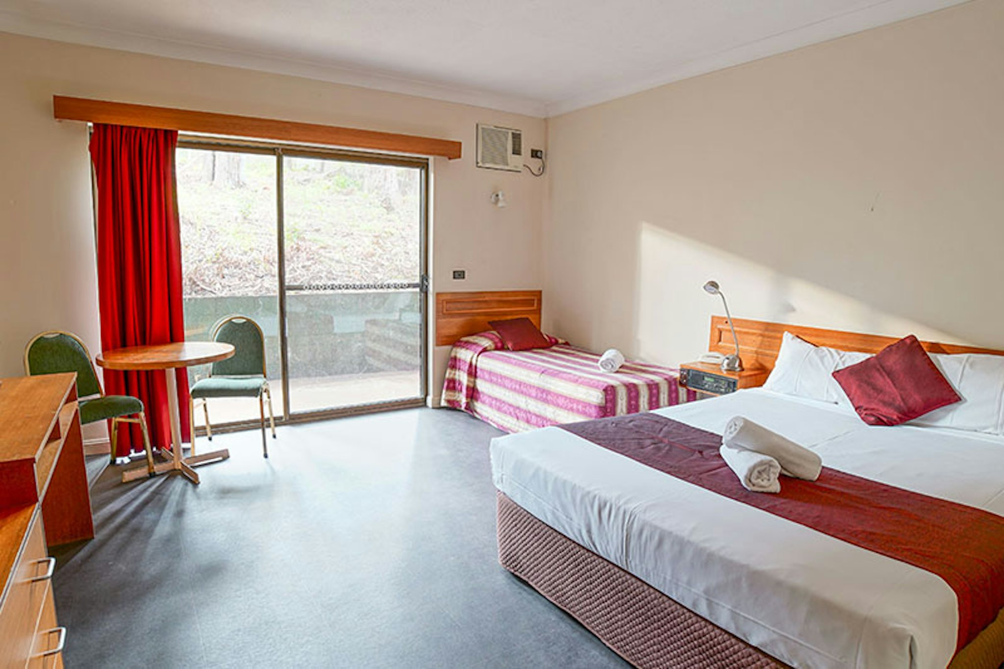 country 2 coast coffs harbour motor inn