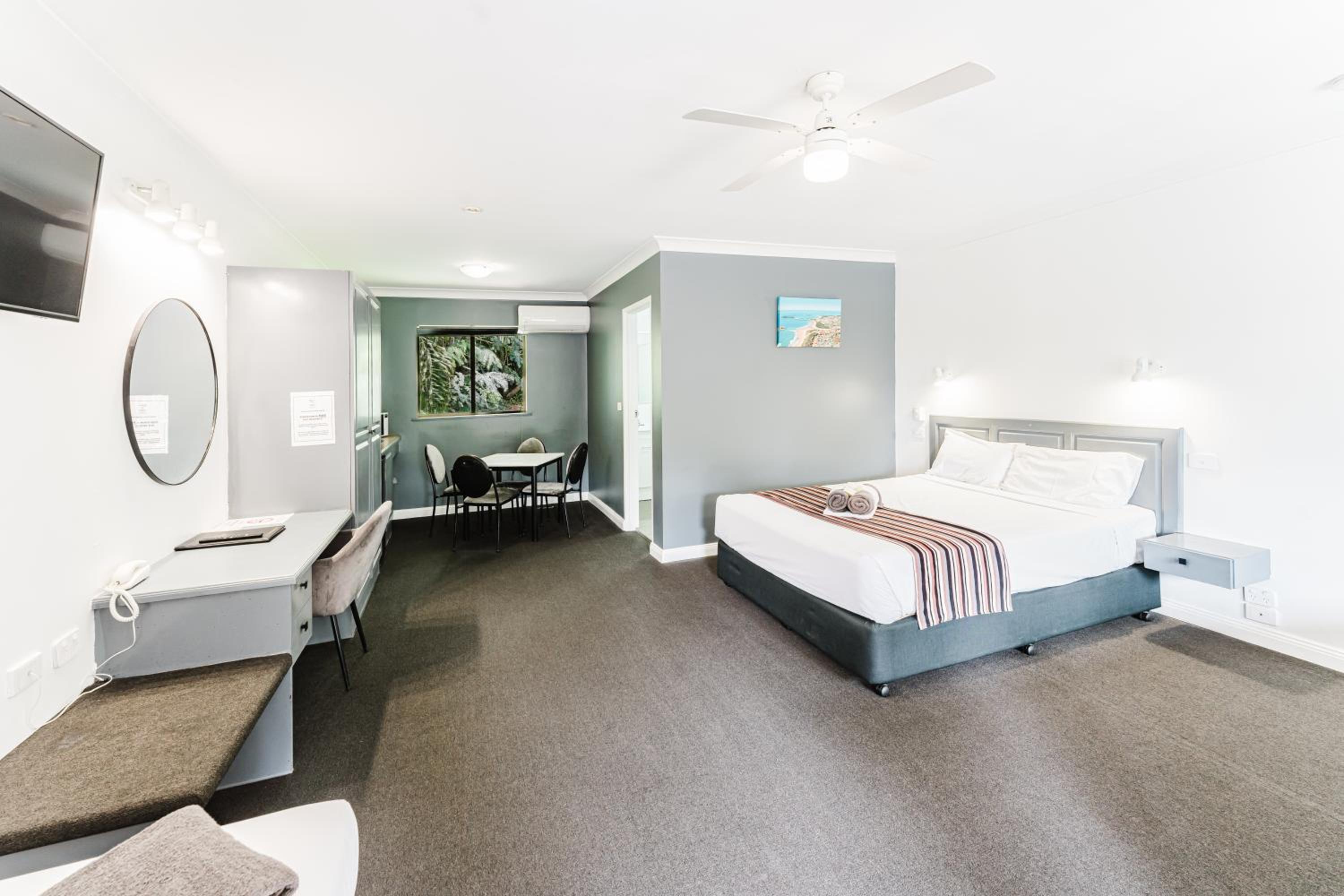 country 2 coast coffs harbour motor inn