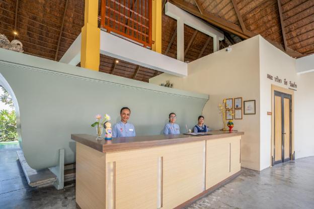 the briza beach resort samui