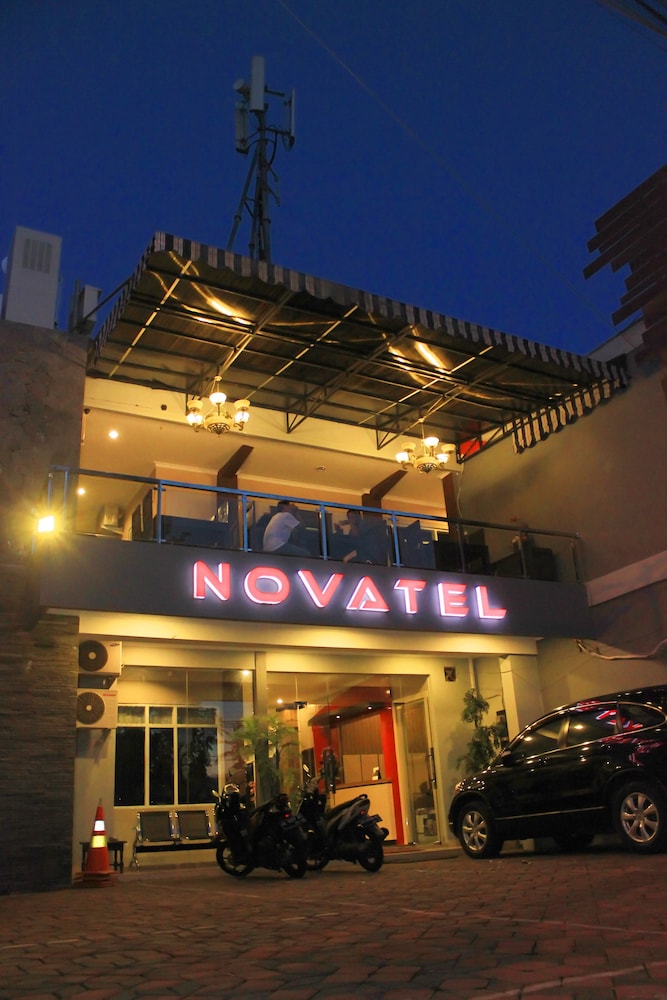 Novatel Yogyakarta,,3 star