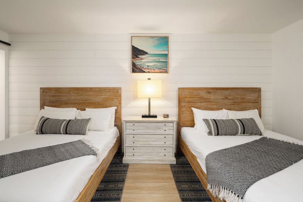 the surfbreak hotel