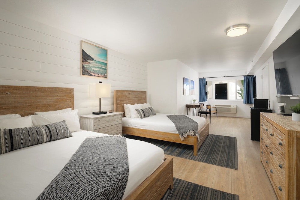 the surfbreak hotel