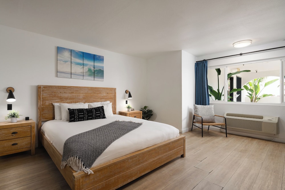 the surfbreak hotel
