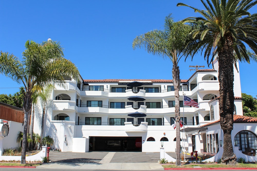 the surfbreak hotel