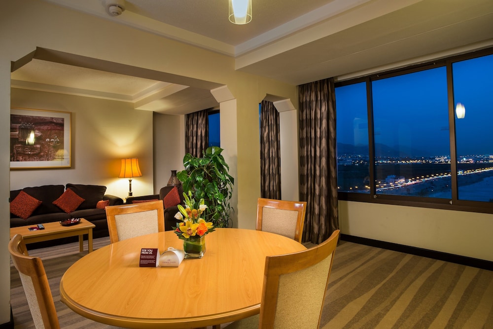 crowne plaza muscat an ihg hotel