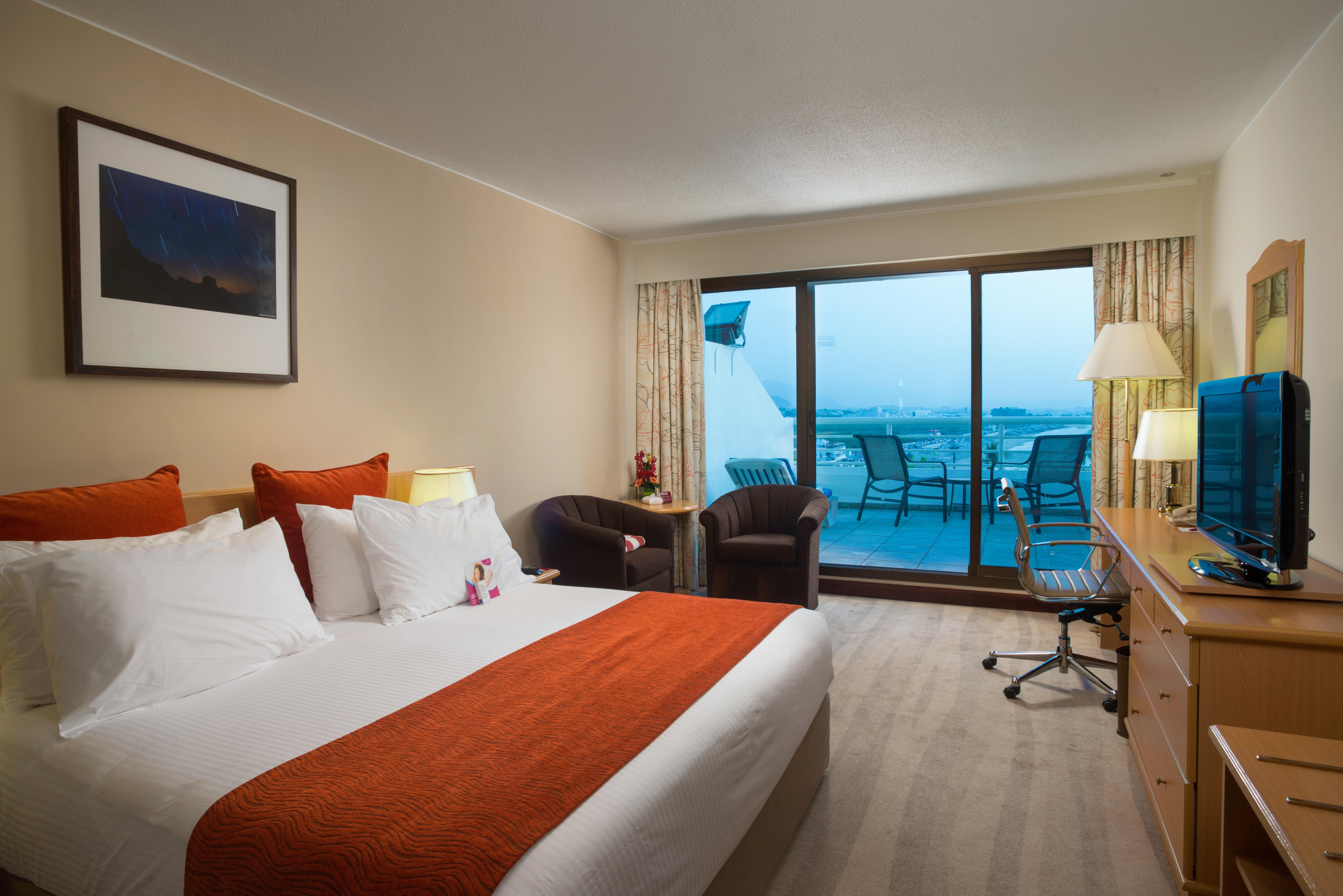 crowne plaza muscat an ihg hotel