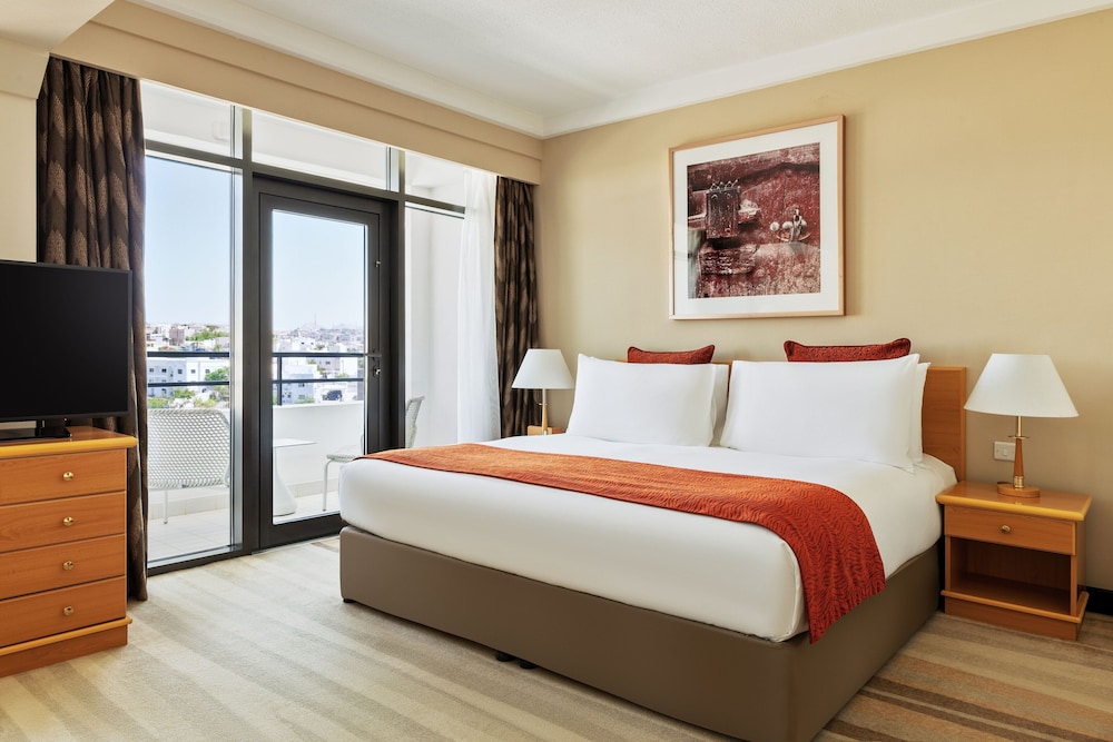 crowne plaza muscat an ihg hotel