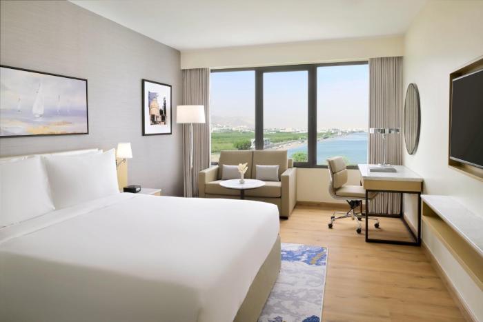 crowne plaza muscat an ihg hotel