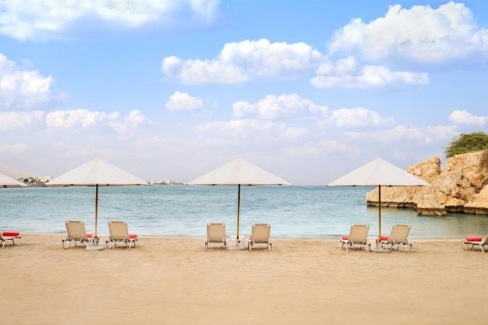 crowne plaza muscat an ihg hotel
