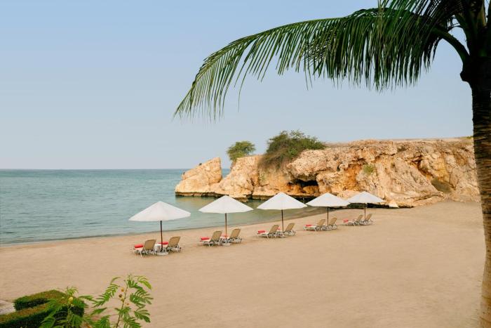 crowne plaza muscat an ihg hotel