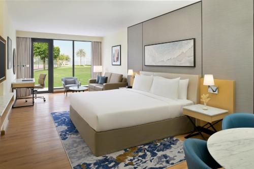crowne plaza muscat an ihg hotel