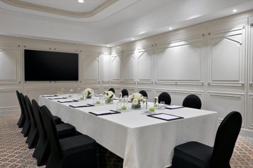 crowne plaza muscat an ihg hotel