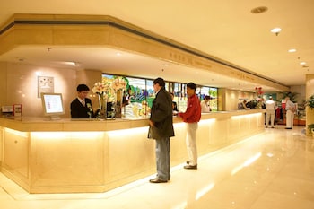Jianguo Hotel Shanghai,439 Cao Xi North Road,4 star