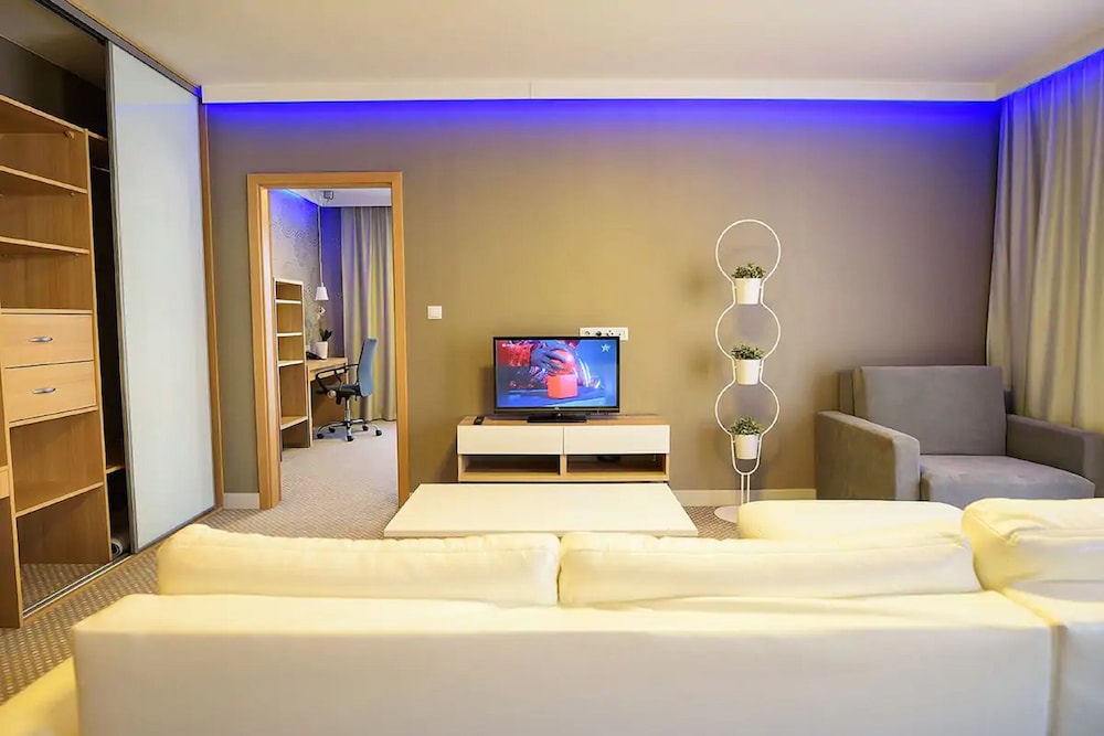 aparthotel invite