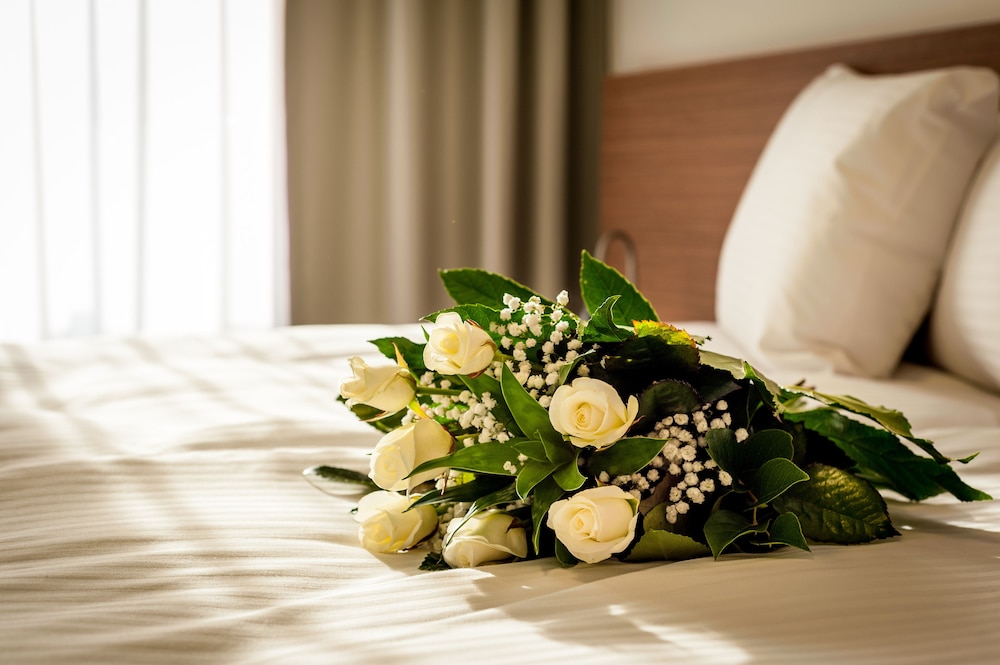 aparthotel invite
