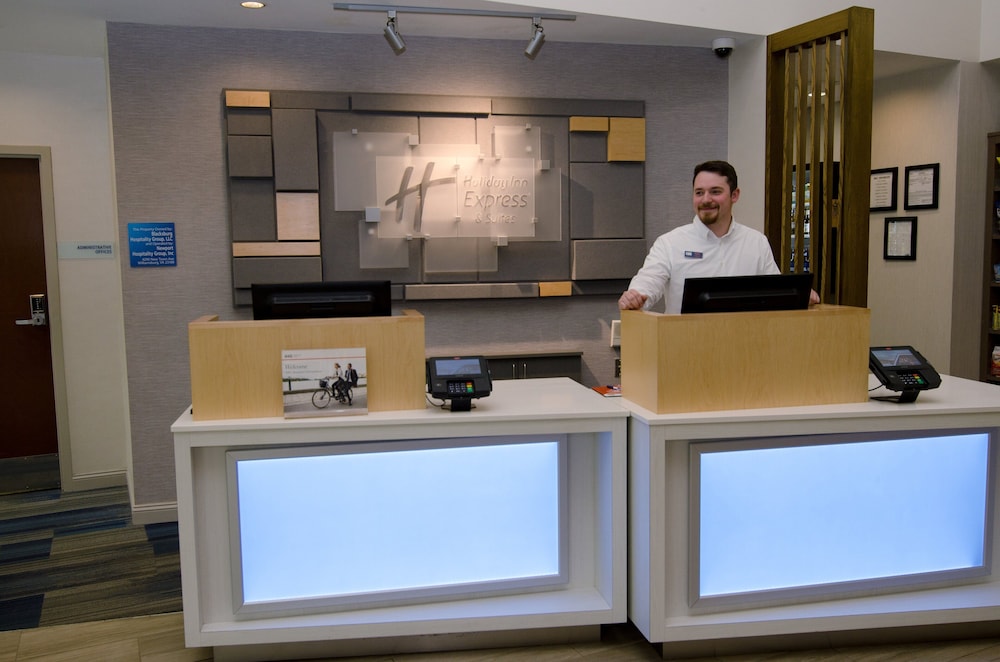 holiday inn express and suites blacksburg university area