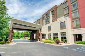 holiday inn express and suites blacksburg university area