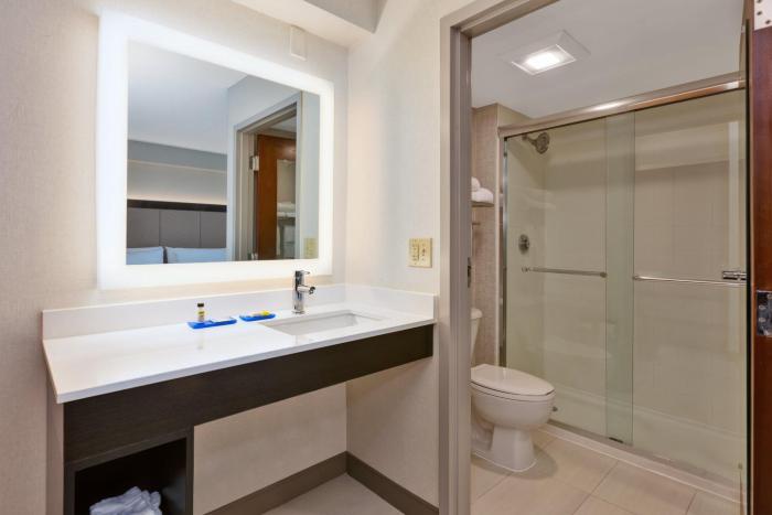 holiday inn express and suites blacksburg university area