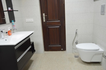 when in gurgaon service apartments near medanta medicity