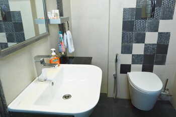 when in gurgaon service apartments near medanta medicity