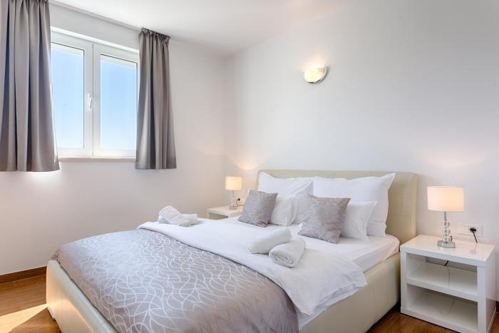 adriatic queen residence