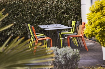 premiere classe bordeaux nord lac