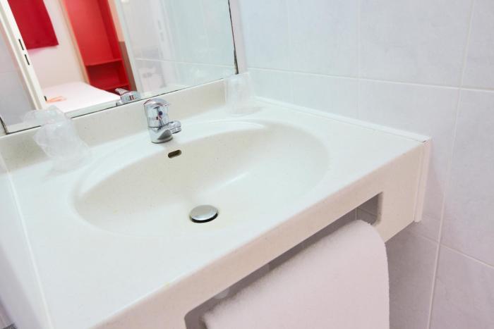 premiere classe bordeaux nord lac