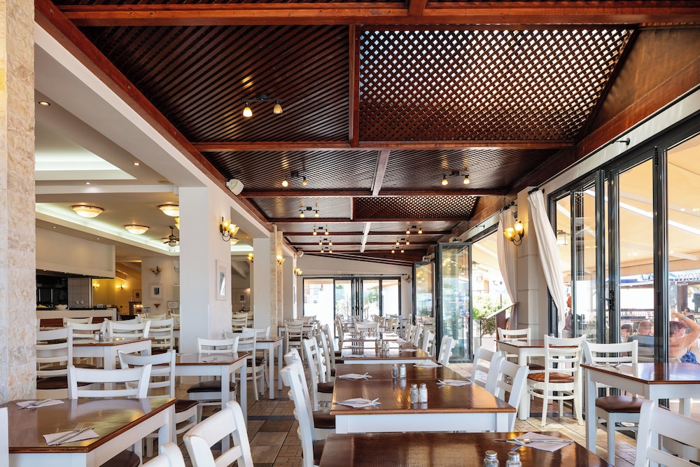 koni village hotel
