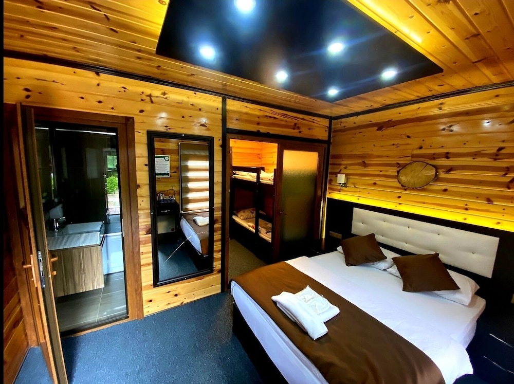 akyuz kardesler hotel and bungalow