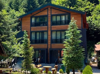 akyuz kardesler hotel and bungalow
