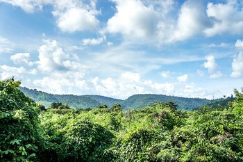 Boreirom Teuk Chhou Resort,In Kampot,4 star