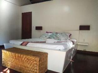 villa kalachuchi bandb