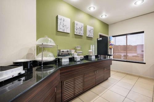 sleep inn athens i 65