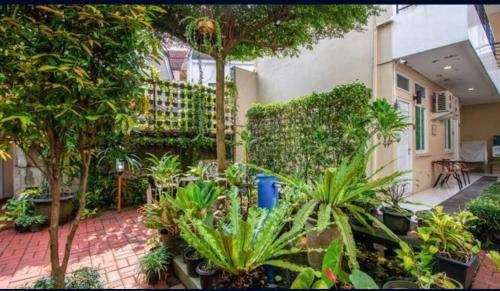 helinium homestay bogor