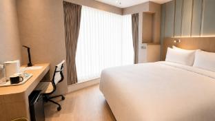 holiday inn express hong kong mongkok by ihg