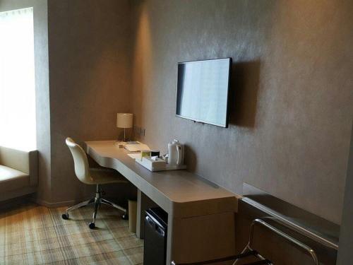holiday inn express hong kong mongkok by ihg