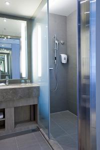 holiday inn express hong kong mongkok by ihg