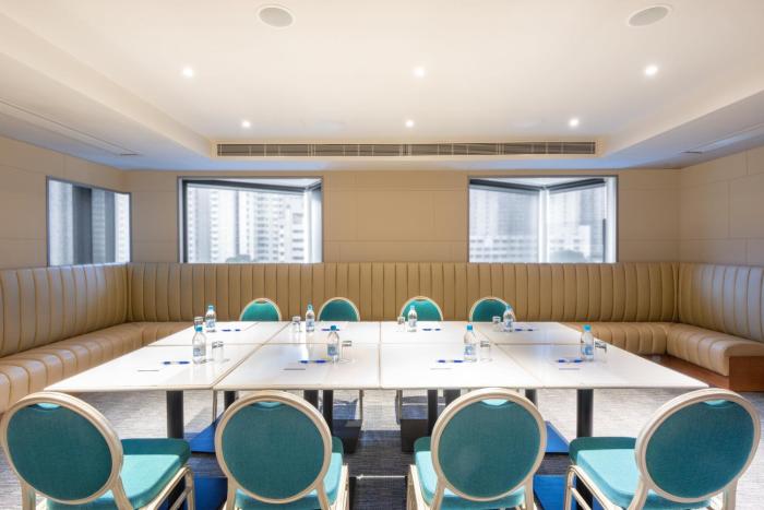 holiday inn express hong kong mongkok by ihg