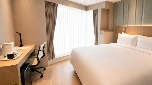 holiday inn express hong kong mongkok by ihg