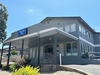 hillview inn