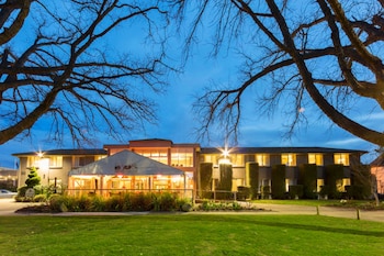 forrest hotel and apartments