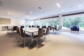 forrest hotel and apartments