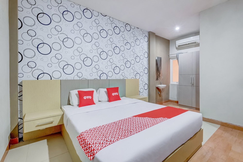 tembok batu residence