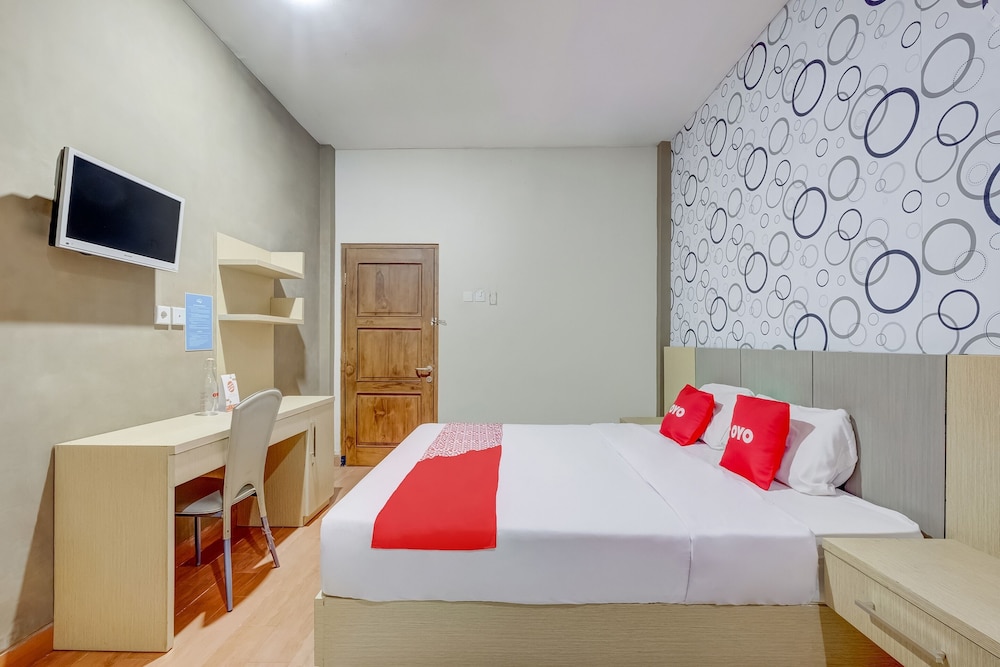 tembok batu residence