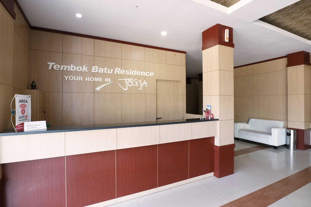 tembok batu residence