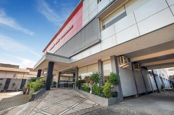 tembok batu residence