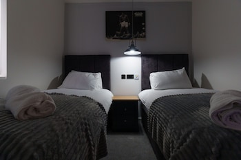 fewston house apartments