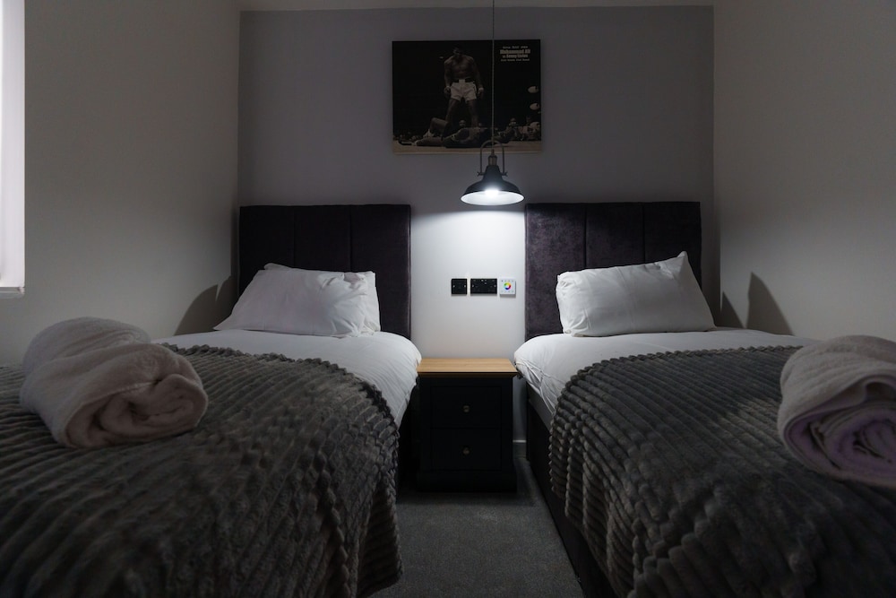 fewston house apartments