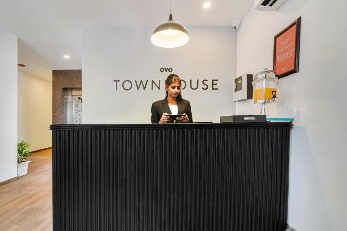 cozy stays near halasuru metro station