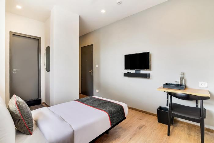 cozy stays near halasuru metro station